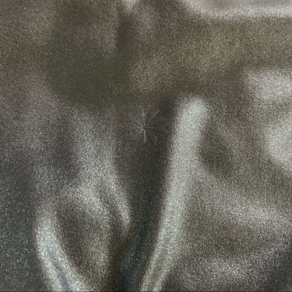 Athleta elation tight size m - Picture 4 of 4